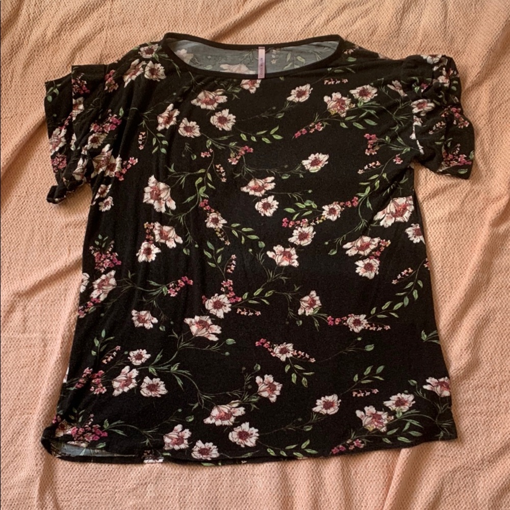 Cool Melon Floral Ruffle Sleeve Blouse Size Large
